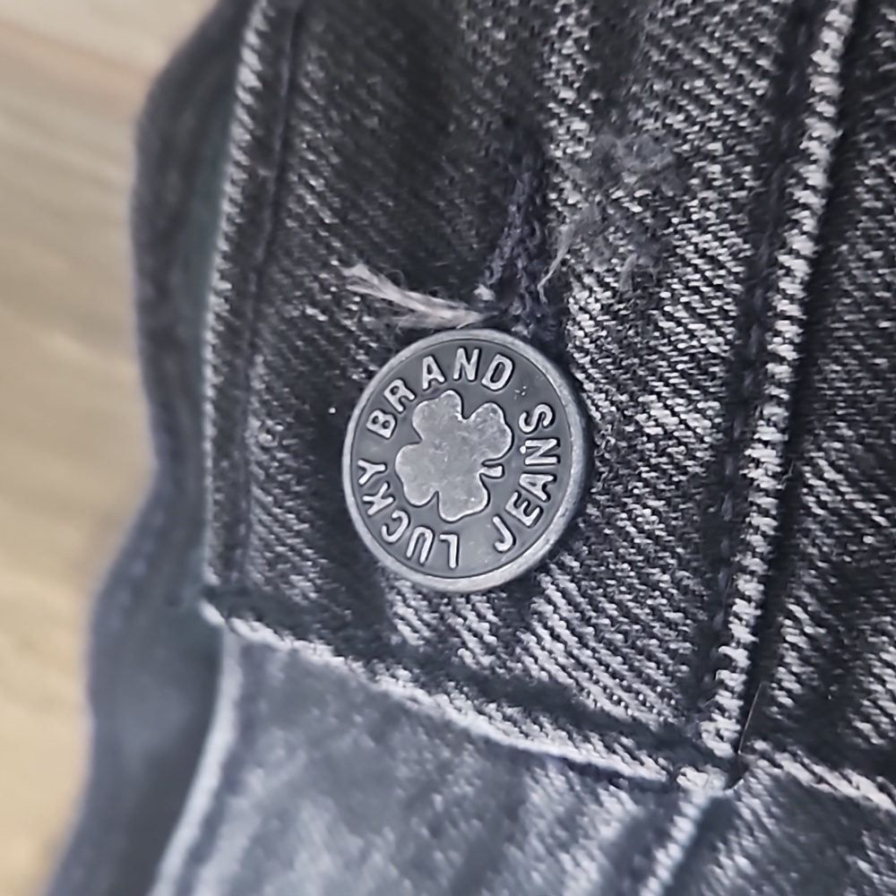 Lucky Brand Shorts Sz 10 Distressed Black - Picture 3 of 5
